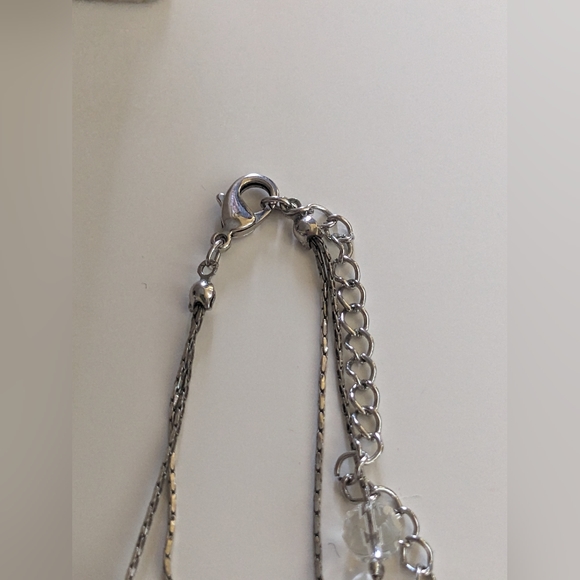 Black and Pearl beaded necklace - Picture 4 of 4